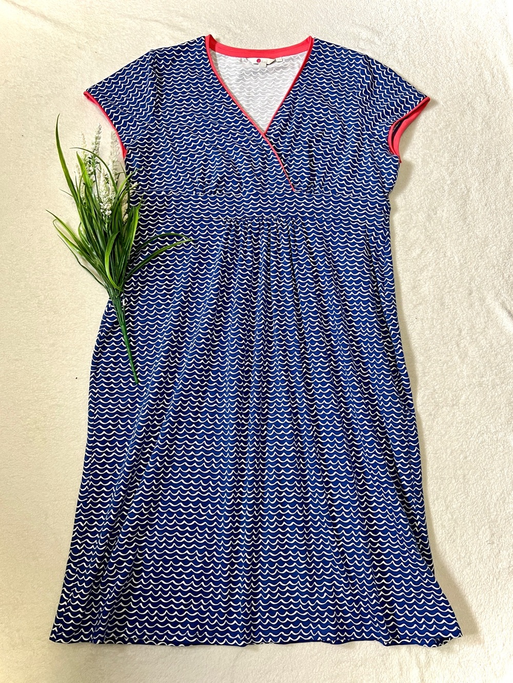 Boden Lola Wave Print Jersey Wrap Dress - 16L